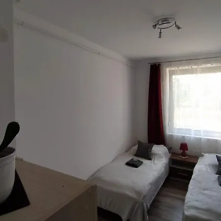 Elizabeth Vendeghaz Balatonfuzfon A Strandnal Villa Balatonfůzfő